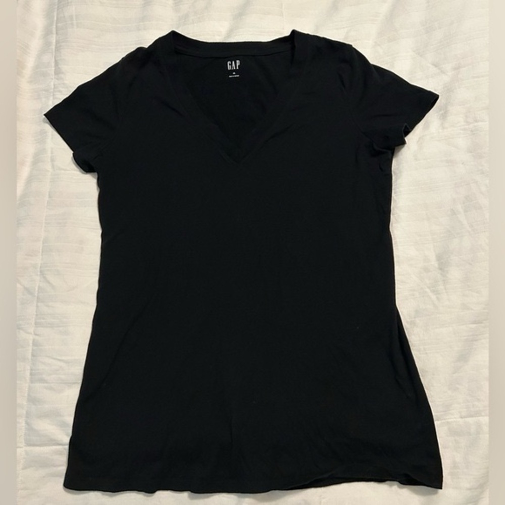 Gap V-Neck Short Sleeve Tees - Picture 2 of 10